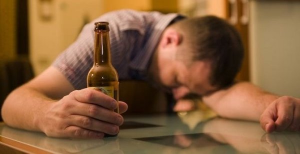 Az alkol tüketimi bile felç riskini artırıyor